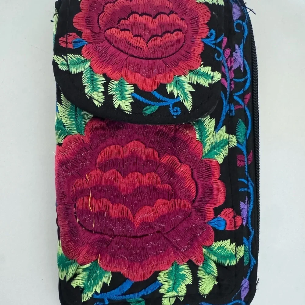 Floral Embroidered Wallet - Red and Green
